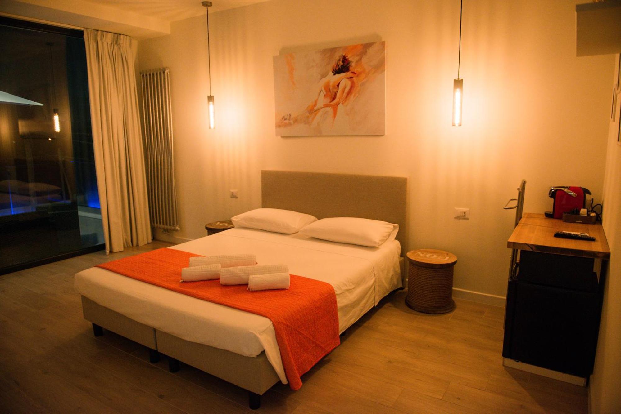 Divina Perla Bed and Breakfast Pulsano Exteriör bild